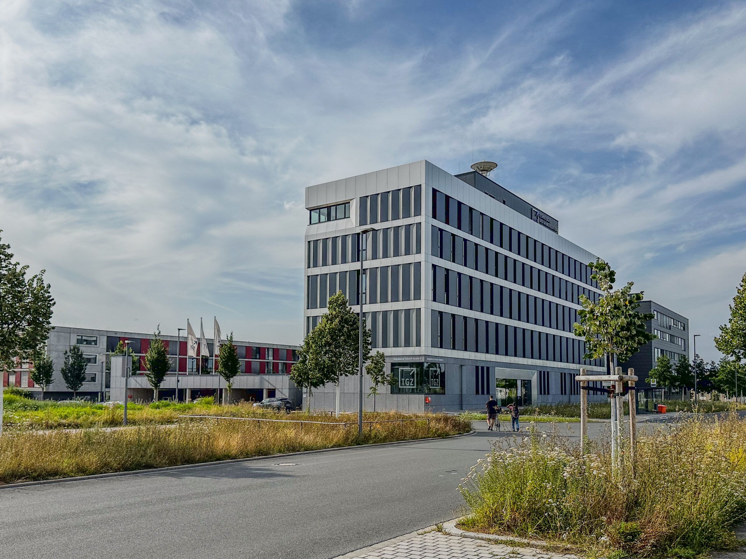 Moderne Gebäude im Stadtteil Hubland Würzburg. 